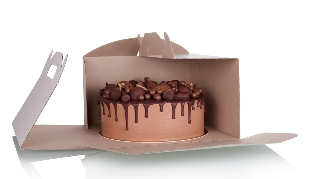 cardboard takeaway cake box